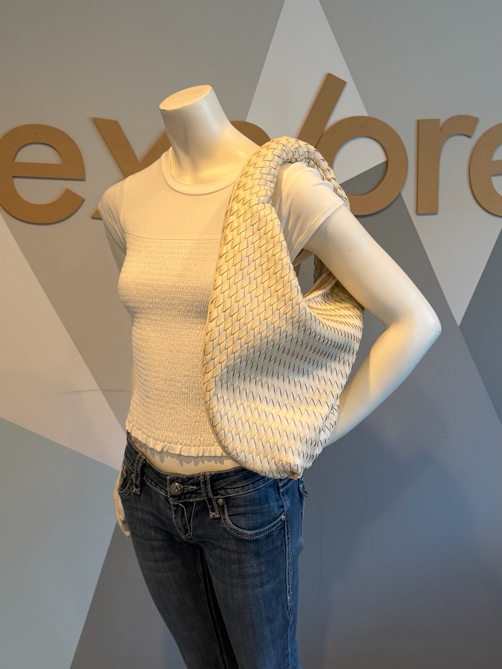 Wannabe Bottega Veneta Cream Woven Shoulder Hobo Bag